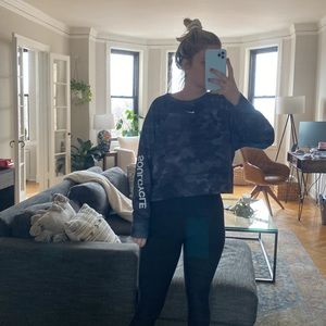 Cropped camo sweatshjrt Nike X SoulCycle